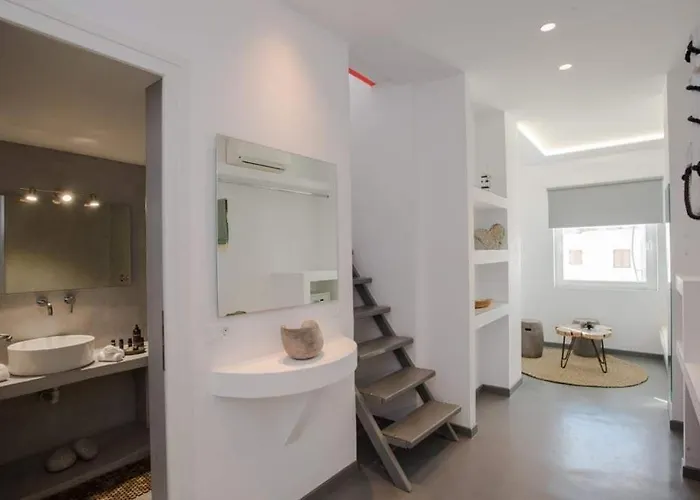 Queen Suite